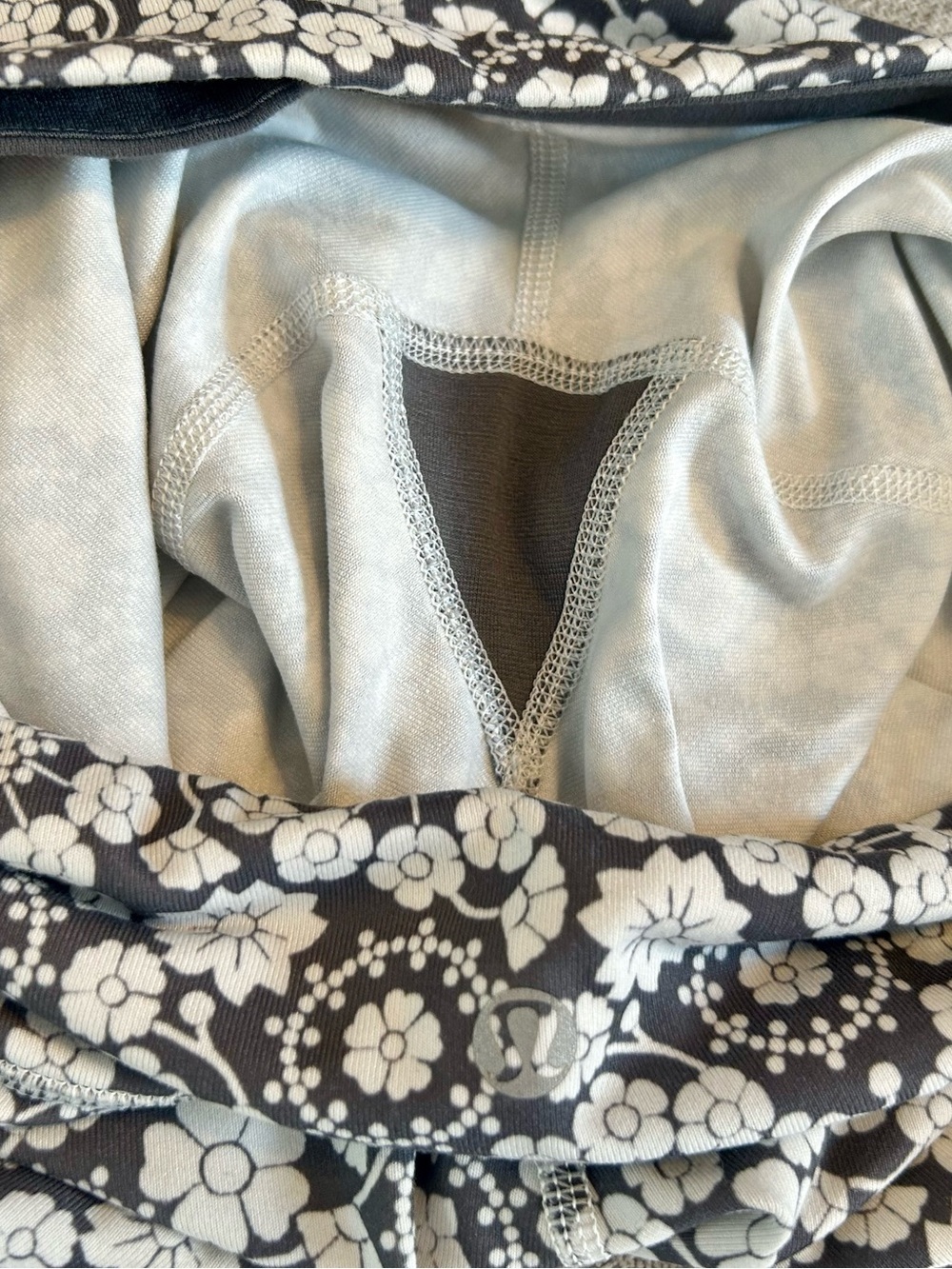 lululemon athletica Wunder UnderTwiggy Printed Ignite Crop Nimbus & Soot Light - Picture 10 of 10